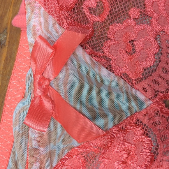 Cabernet Adjustable Garter Belt style 4244 Lace, Zebra NWOT Lingerie Piece - Picture 6 of 8